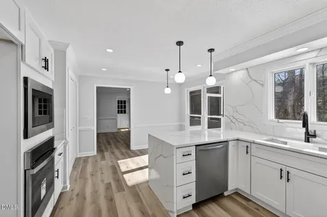 2224 Effingham Circle Raleigh NC 27615