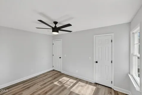 2224 Effingham Circle Raleigh NC 27615