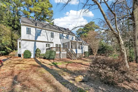2224 Effingham Circle Raleigh NC 27615