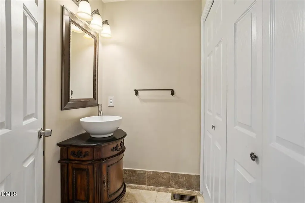 2847 Bedfordshire Court Raleigh NC 27604