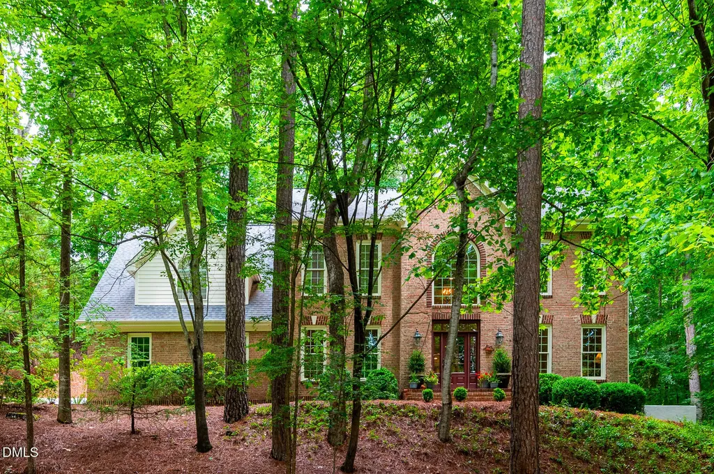 101 Collinson Drive Chapel Hill NC 27514