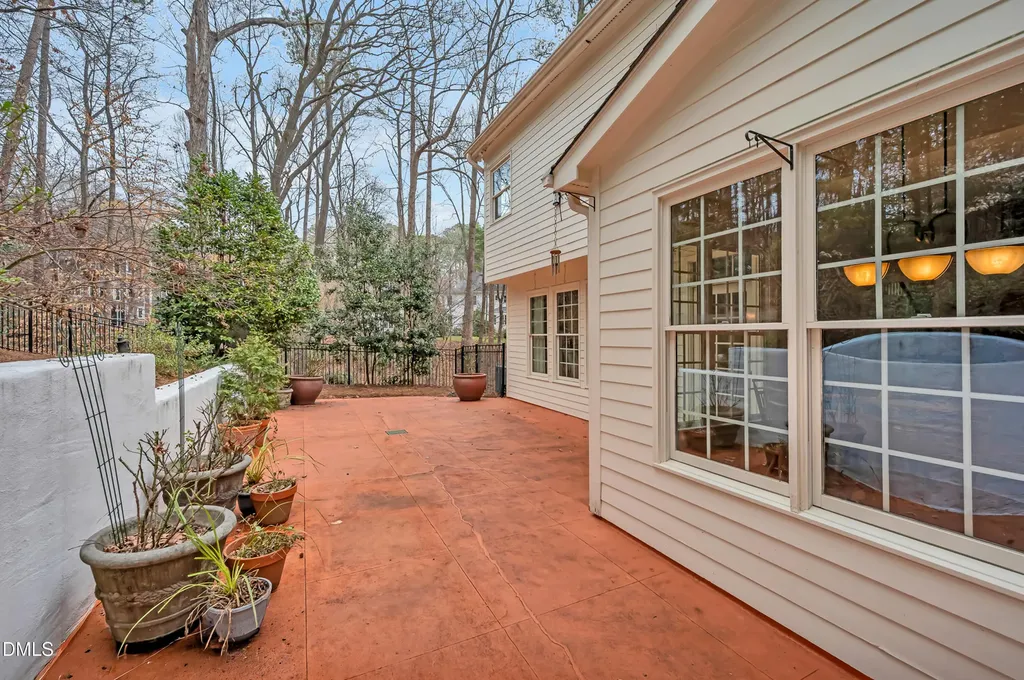 101 Collinson Drive Chapel Hill NC 27514