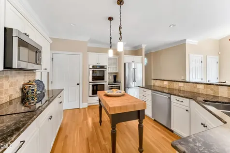 101 Collinson Drive Chapel Hill NC 27514