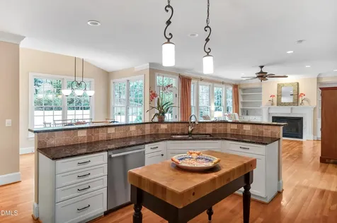 101 Collinson Drive Chapel Hill NC 27514