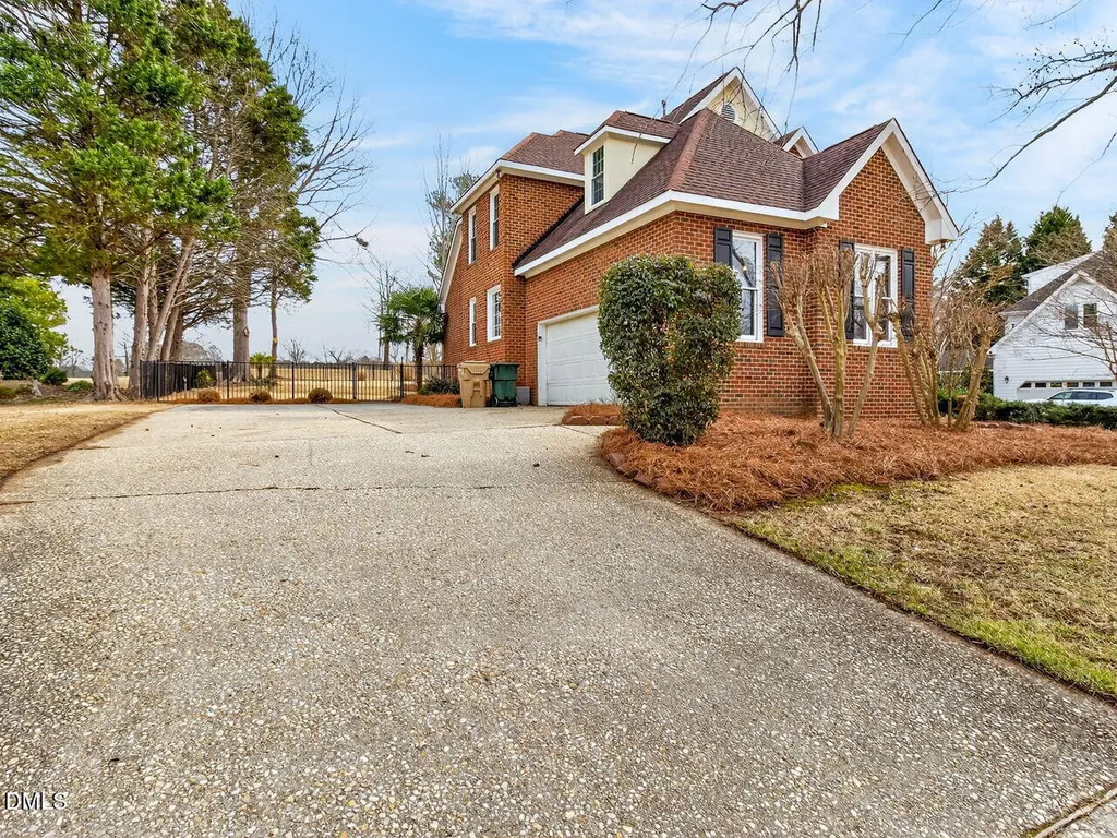 106 Muirfield Lane Clayton NC 27527