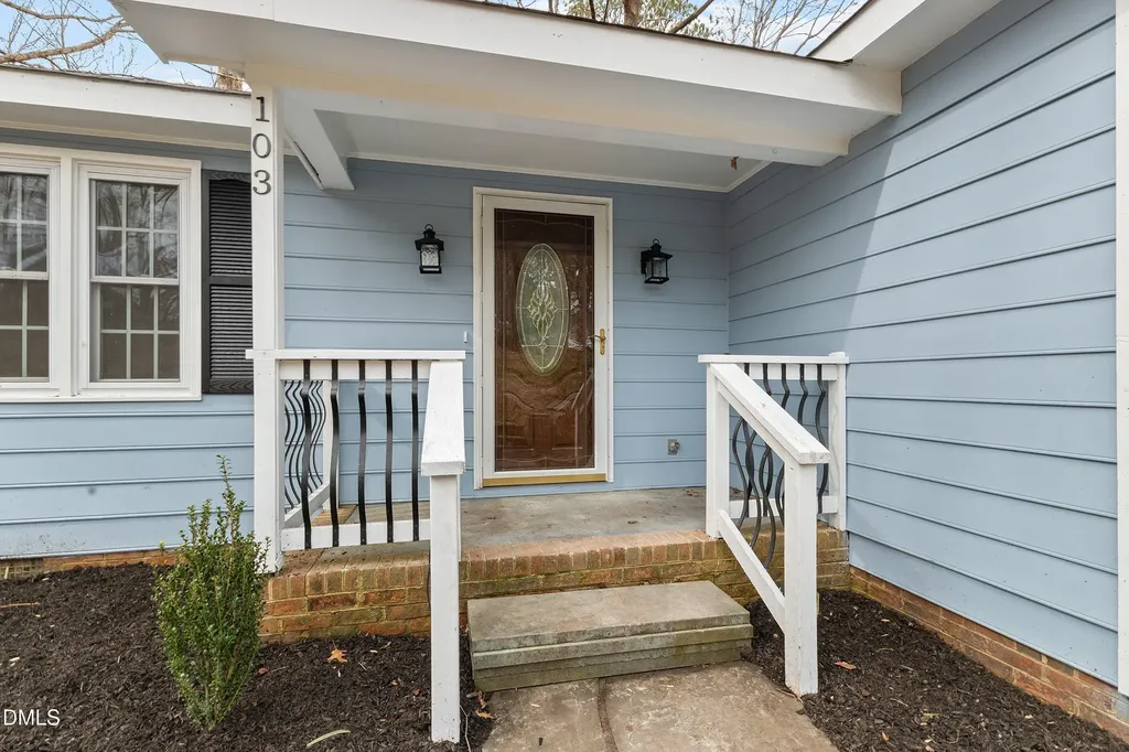 103 Bridgestone Court Fuquay Varina NC 27526