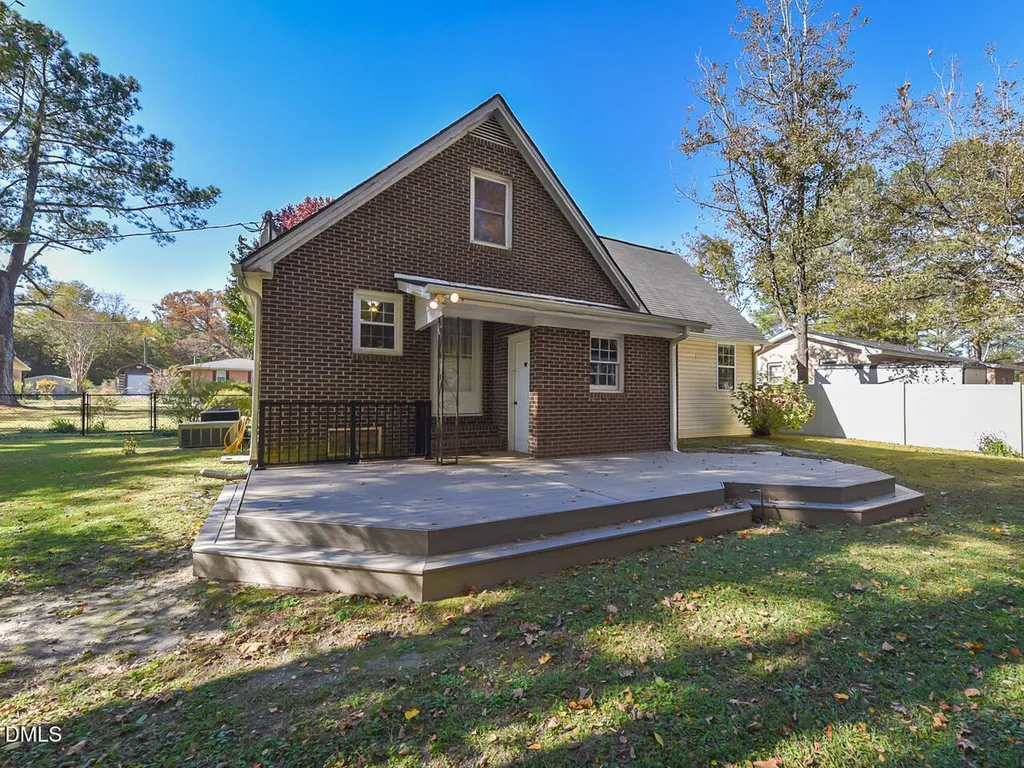 178 Paceville Road Selma NC 27576