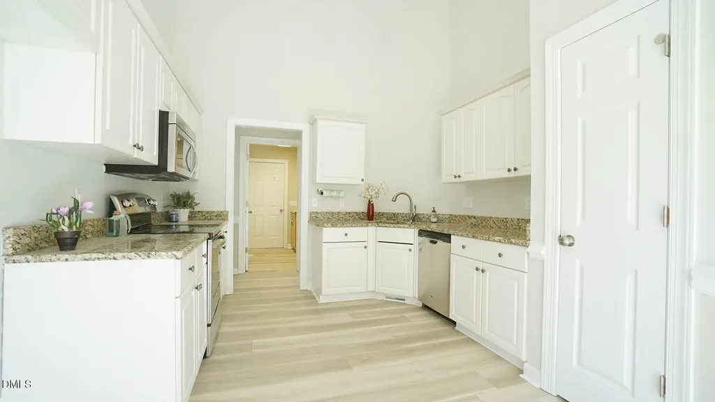 400 Knolls View Drive Fuquay Varina NC 27526