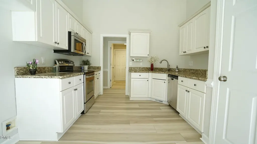 400 Knolls View Drive Fuquay Varina NC 27526