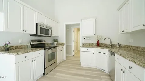 400 Knolls View Drive Fuquay Varina NC 27526