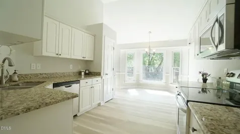 400 Knolls View Drive Fuquay Varina NC 27526