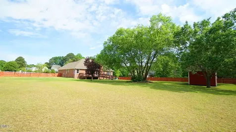 400 Knolls View Drive Fuquay Varina NC 27526