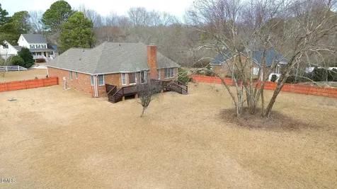 400 Knolls View Drive Fuquay Varina NC 27526