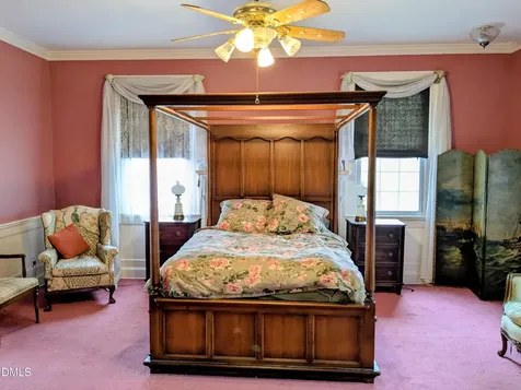 301 W Thorndale Drive Oxford NC 27565
