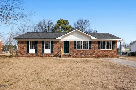 1120 W Pope Street Benson NC 27504