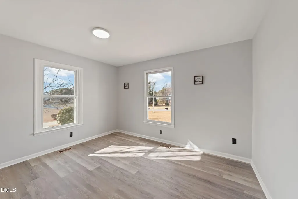 54 Lynn Lane Selma NC 27576