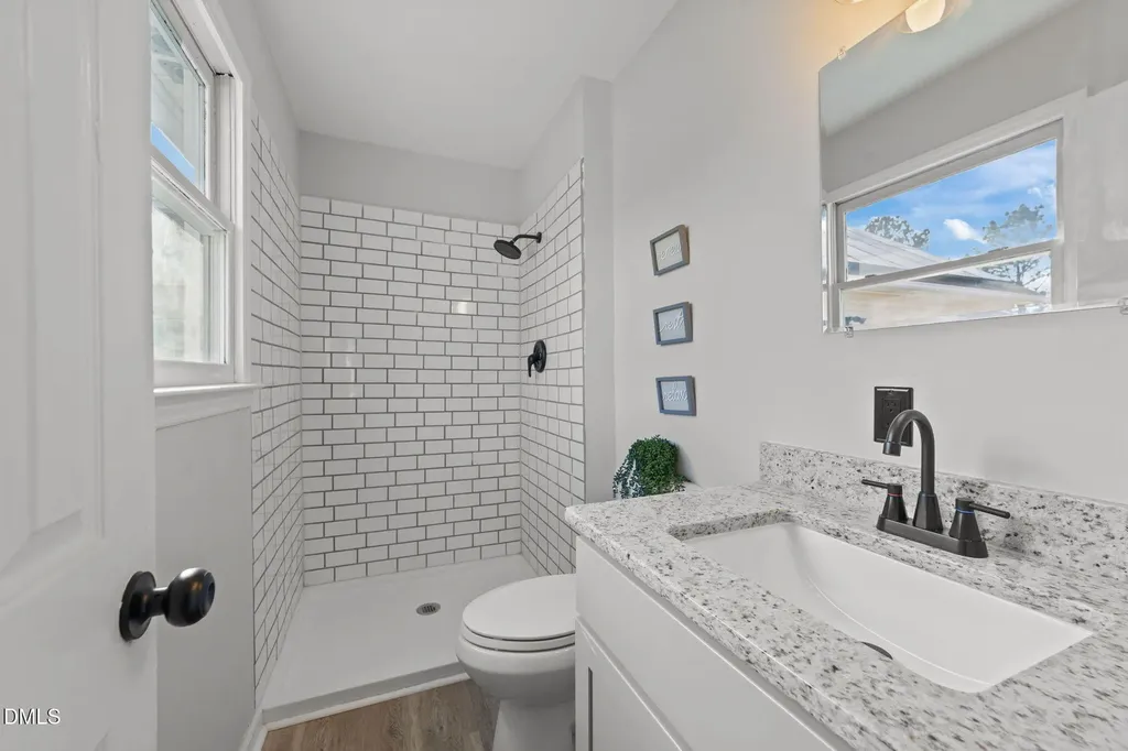 54 Lynn Lane Selma NC 27576