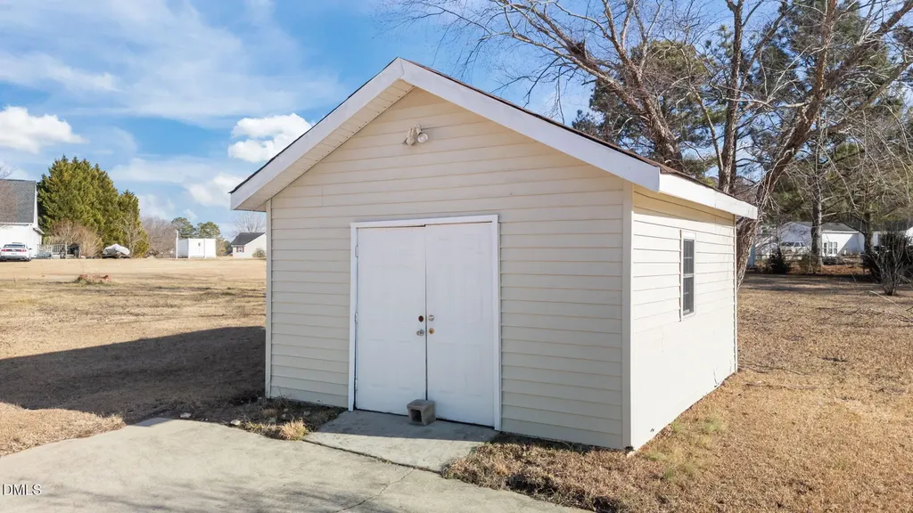 54 Lynn Lane Selma NC 27576