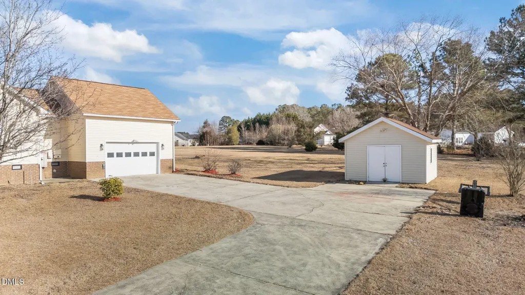 54 Lynn Lane Selma NC 27576