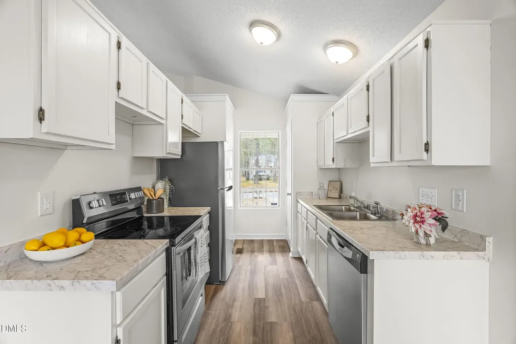 5213 Pronghorn Lane Raleigh NC 27610