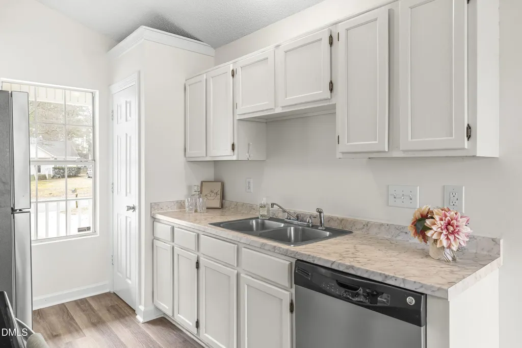 5213 Pronghorn Lane Raleigh NC 27610