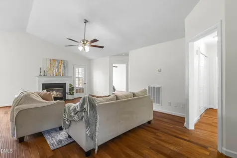 5213 Pronghorn Lane Raleigh NC 27610