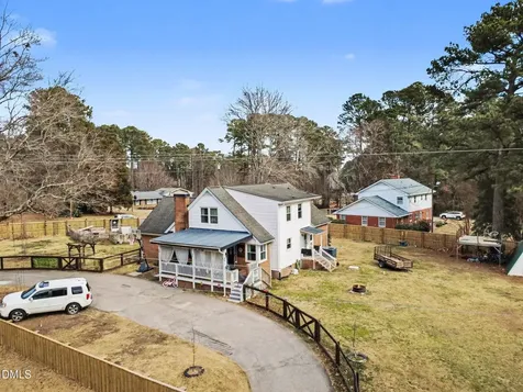 1609 Spring Lane Sanford NC 27330