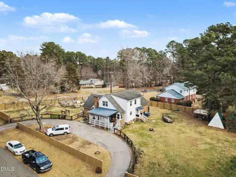 1609 Spring Lane Sanford NC 27330