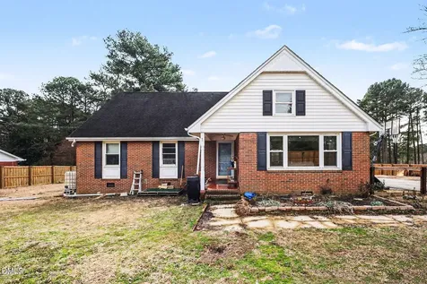 1609 Spring Lane Sanford NC 27330