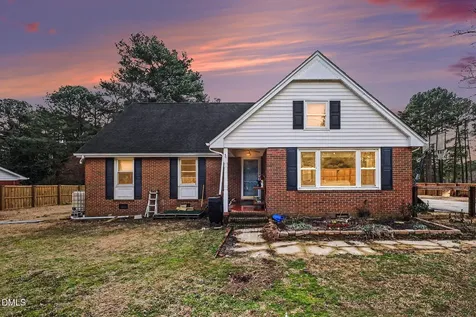 1609 Spring Lane Sanford NC 27330