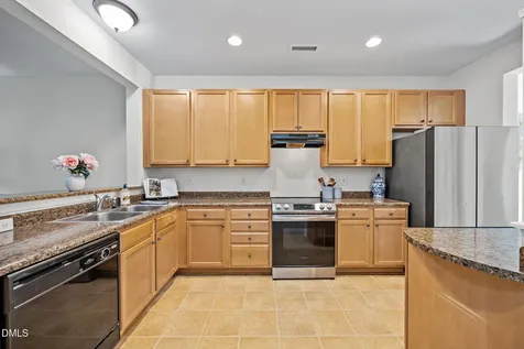 6623 Clarksburg Place Raleigh NC 27616
