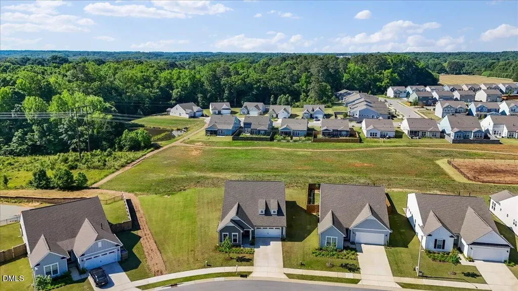 4904 Flathead Place Fuquay Varina NC 27526