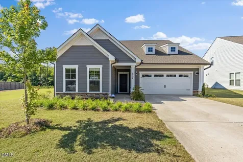 4904 Flathead Place Fuquay Varina NC 27526