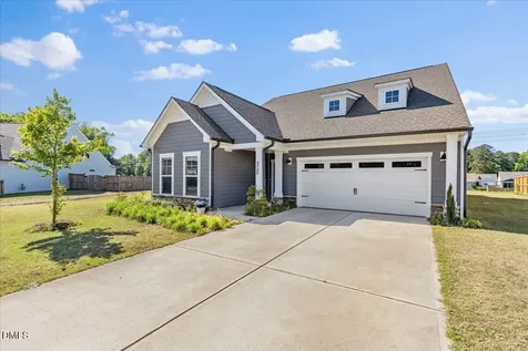 4904 Flathead Place Fuquay Varina NC 27526