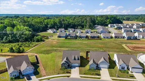 4904 Flathead Place Fuquay Varina NC 27526