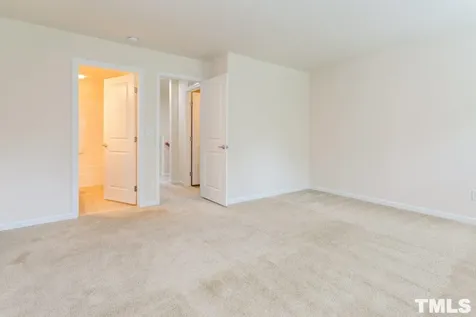 473 Panorama View Loop Cary NC 27519