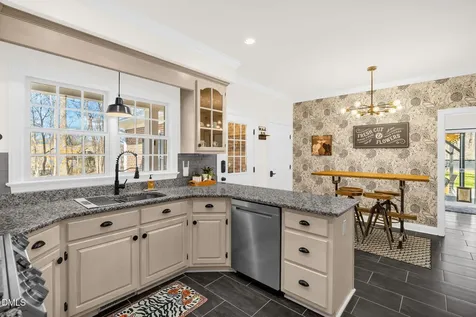 2329 Millbrook Drive Haw River NC 27258