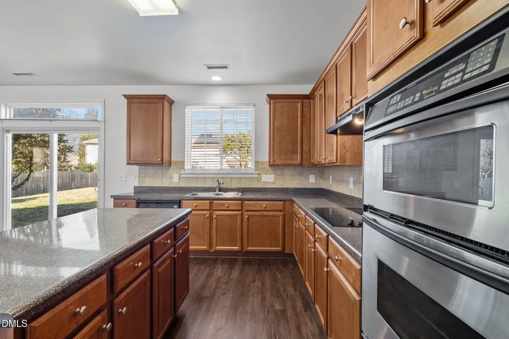 238 Larktree Lane Fuquay Varina NC 27526