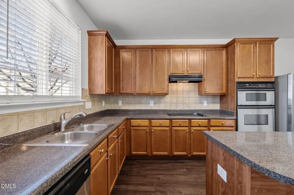 238 Larktree Lane Fuquay Varina NC 27526