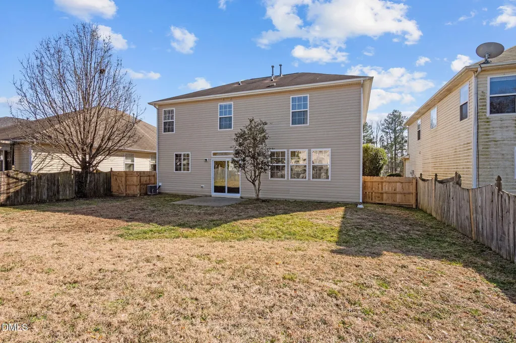 238 Larktree Lane Fuquay Varina NC 27526