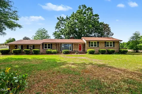 875 Wynn Road Clinton NC 28328