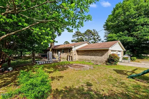 875 Wynn Road Clinton NC 28328