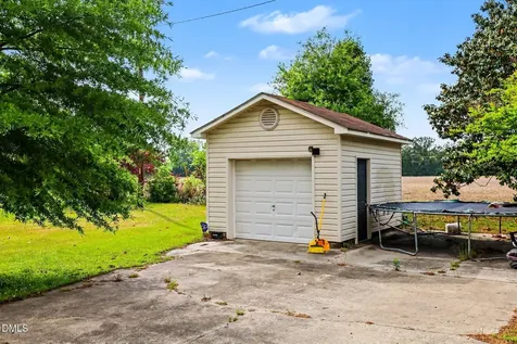 875 Wynn Road Clinton NC 28328