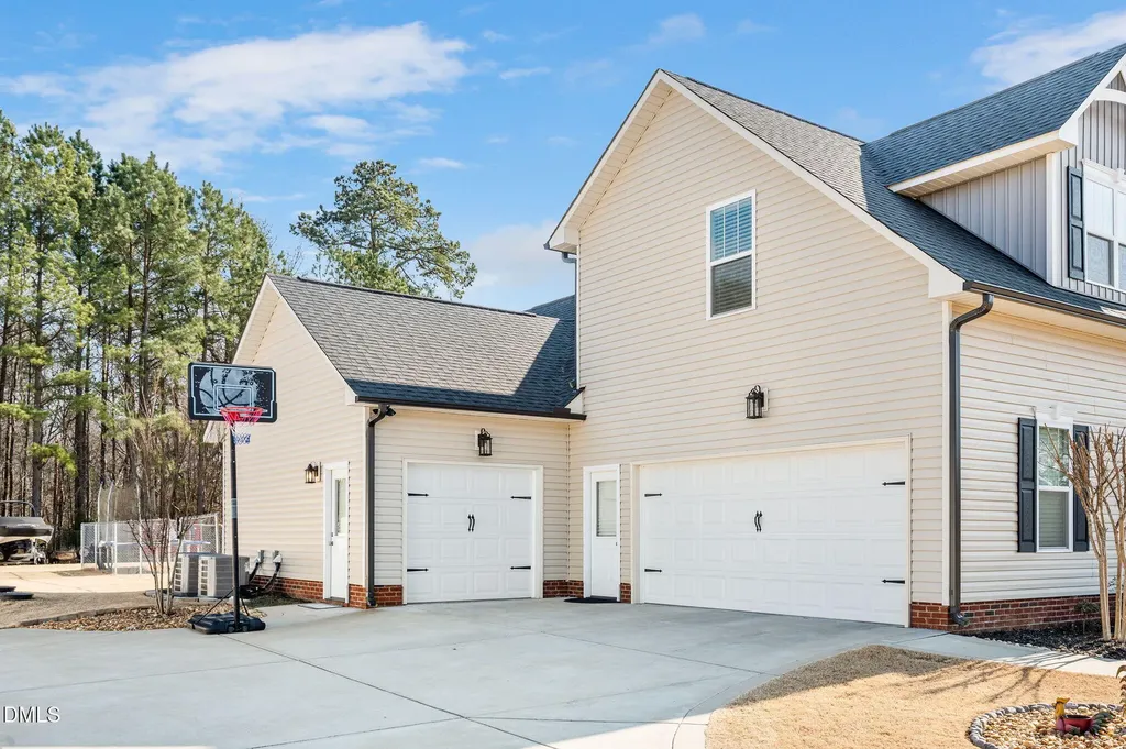 1941 S Main Street Fuquay Varina NC 27526