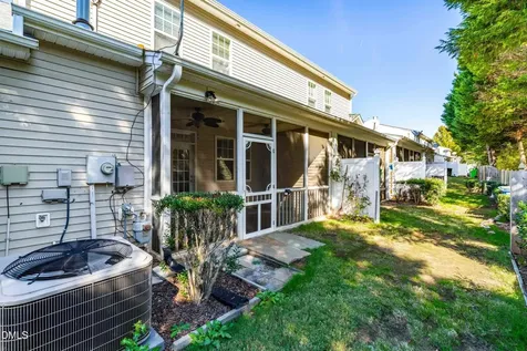 2522 Spring Oaks Way Raleigh NC 27614