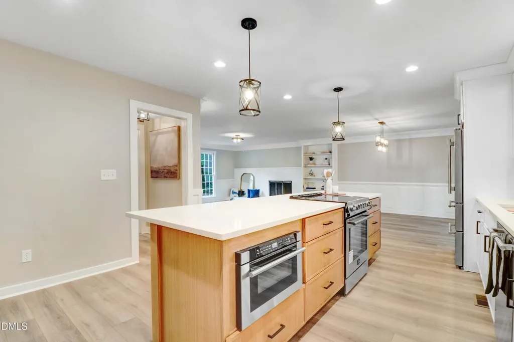 1609 Falls Court Raleigh NC 27615