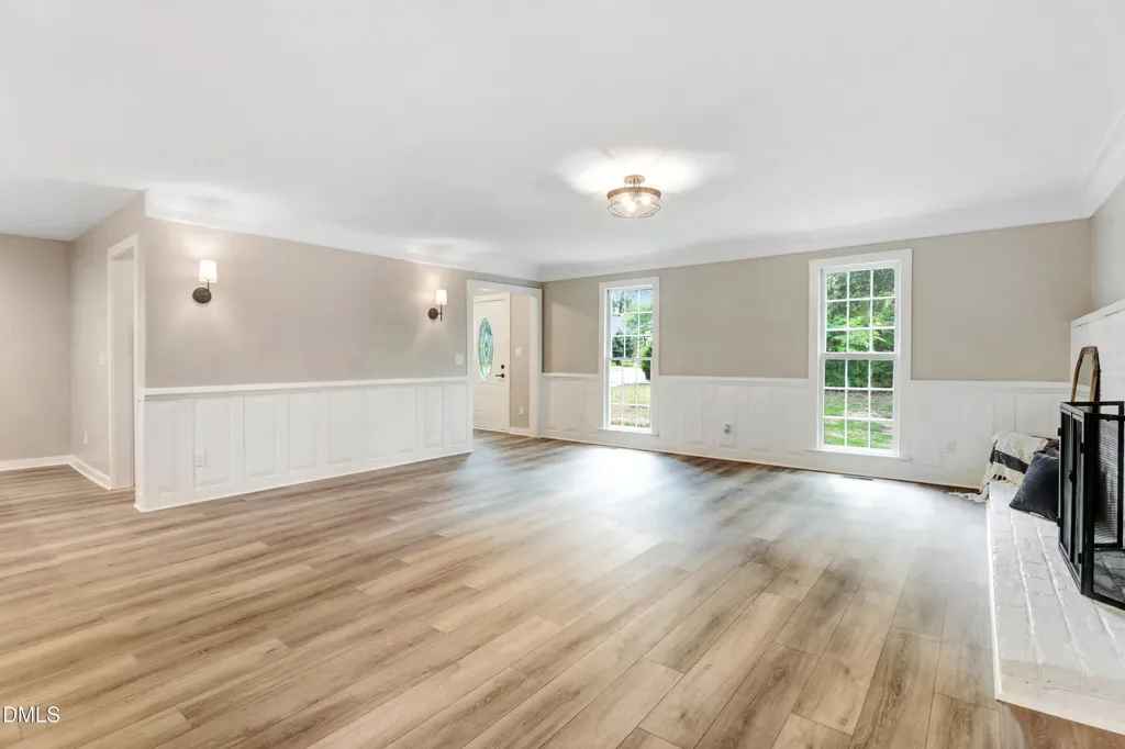 1609 Falls Court Raleigh NC 27615