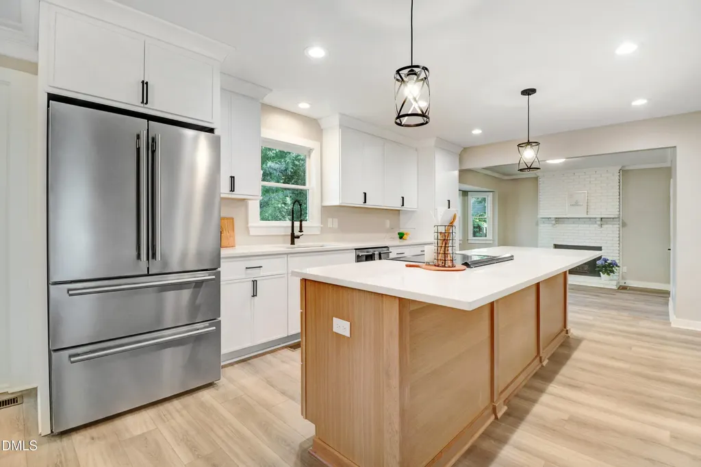 1609 Falls Court Raleigh NC 27615