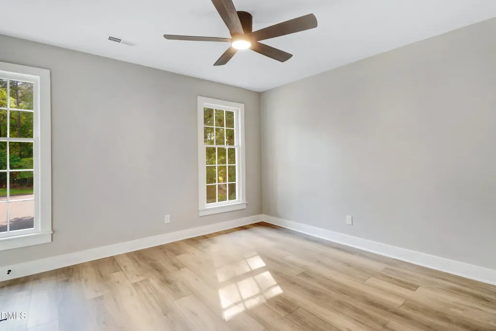 1609 Falls Court Raleigh NC 27615