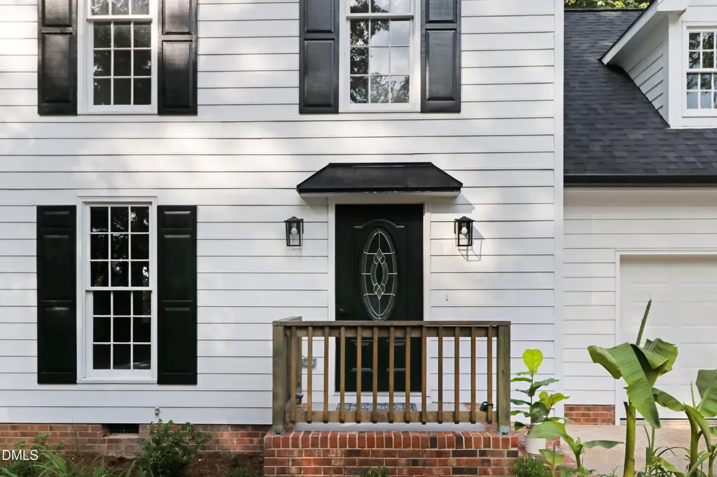 1609 Falls Court Raleigh NC 27615